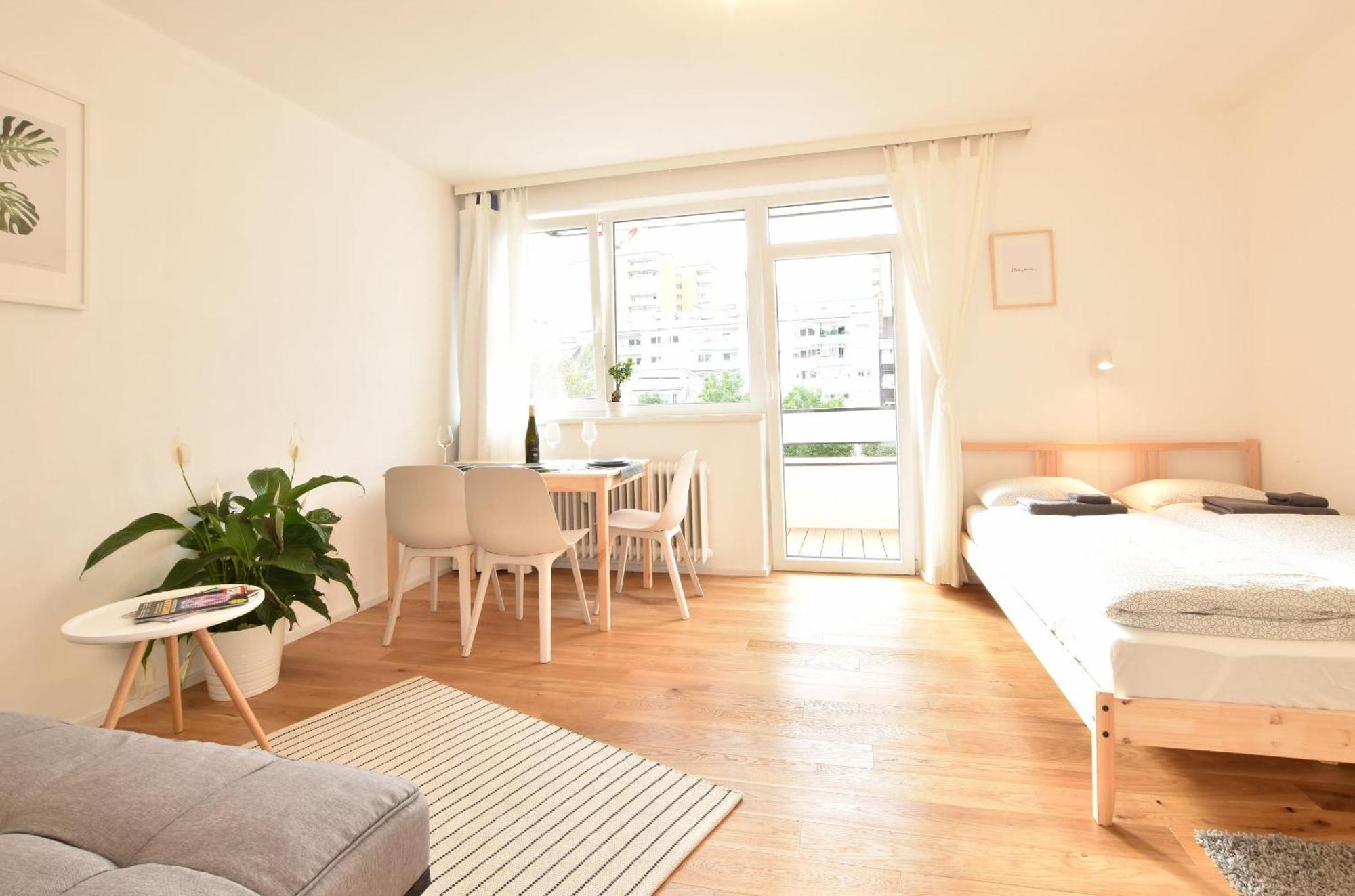 Peaceful Studio Apartment near Center Innsbruck Exterior foto